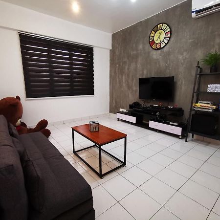 8Mins To Paradigm Mall-Loft Apt 3Br & 2Bath Appartamento Johor Bahru Esterno foto